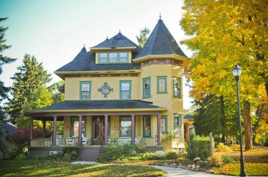 Ruby Manor Bed & Breakfast Ґананокве Екстер'єр фото