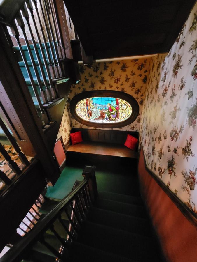 Ruby Manor Bed & Breakfast Ґананокве Екстер'єр фото